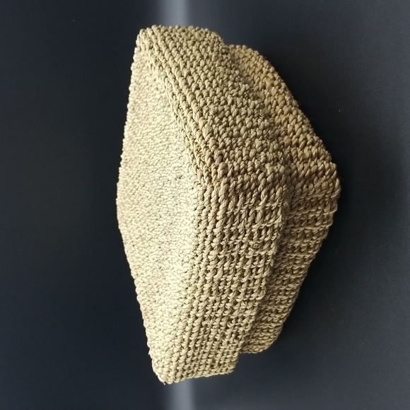 Vintage Hand Crafted 1 Square and 2 Rectangle Grass Baskets with Lids - Picture 3 of 16